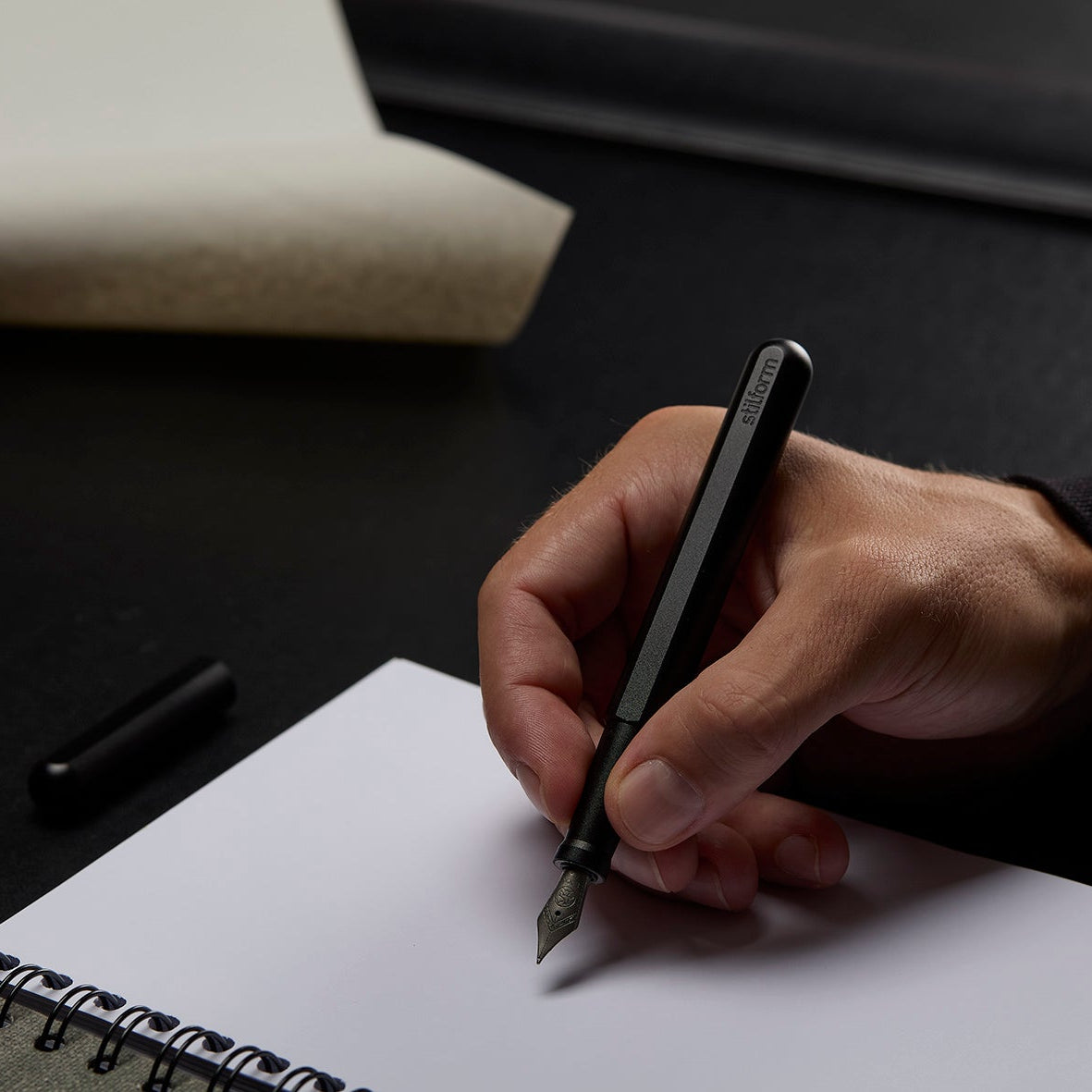 Fountain Pen Titanium INK – premium design with smooth ink flow