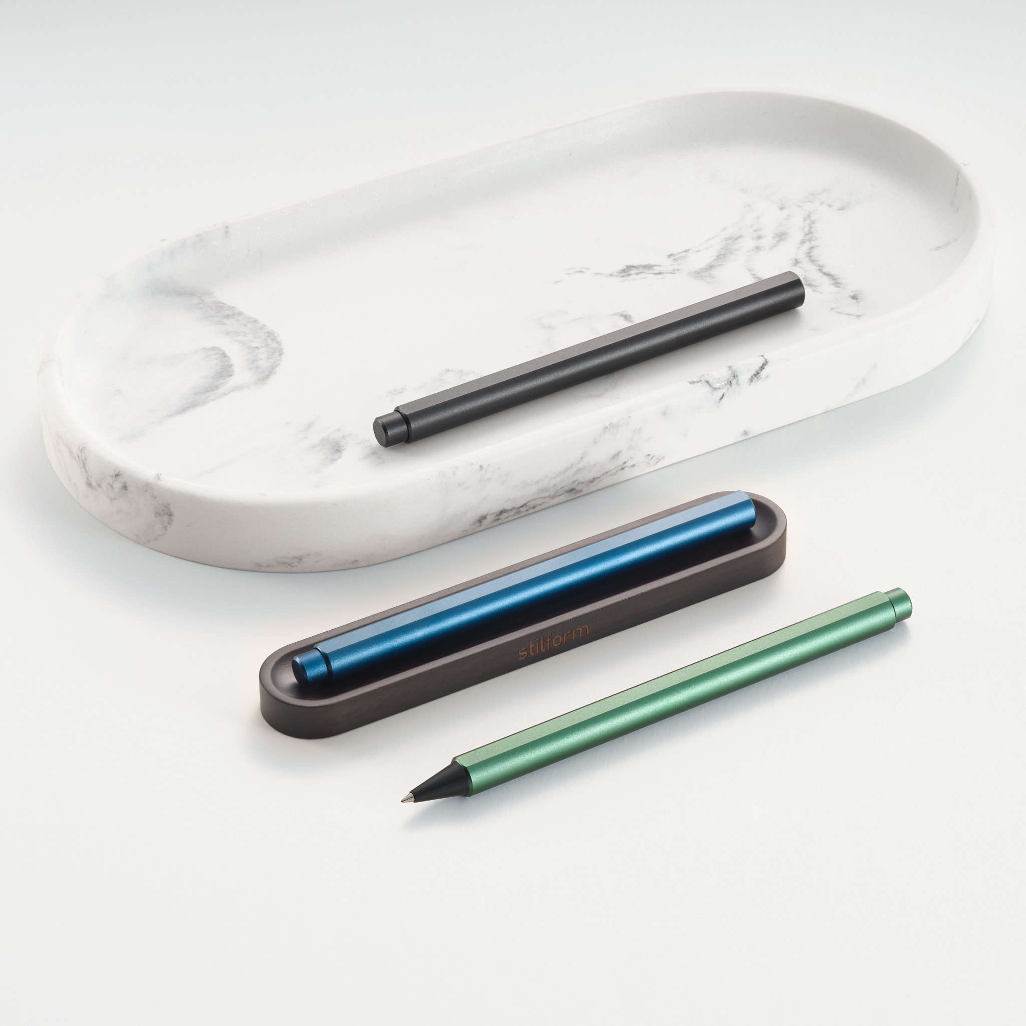 Titanium FLOW Rollerball Pen